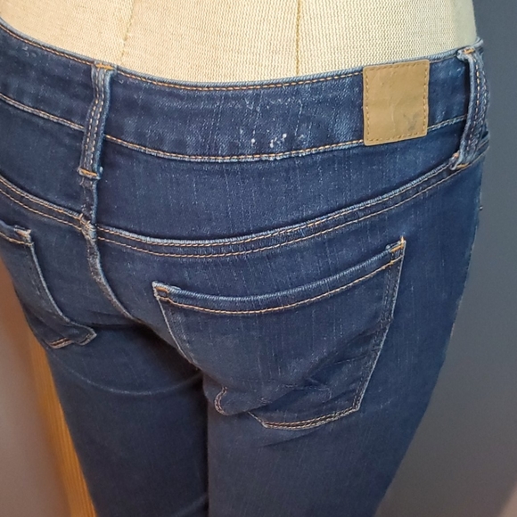 American Eagle Outfitters Denim - American Eagle Stretch Skinny Jeans Size 6 Short